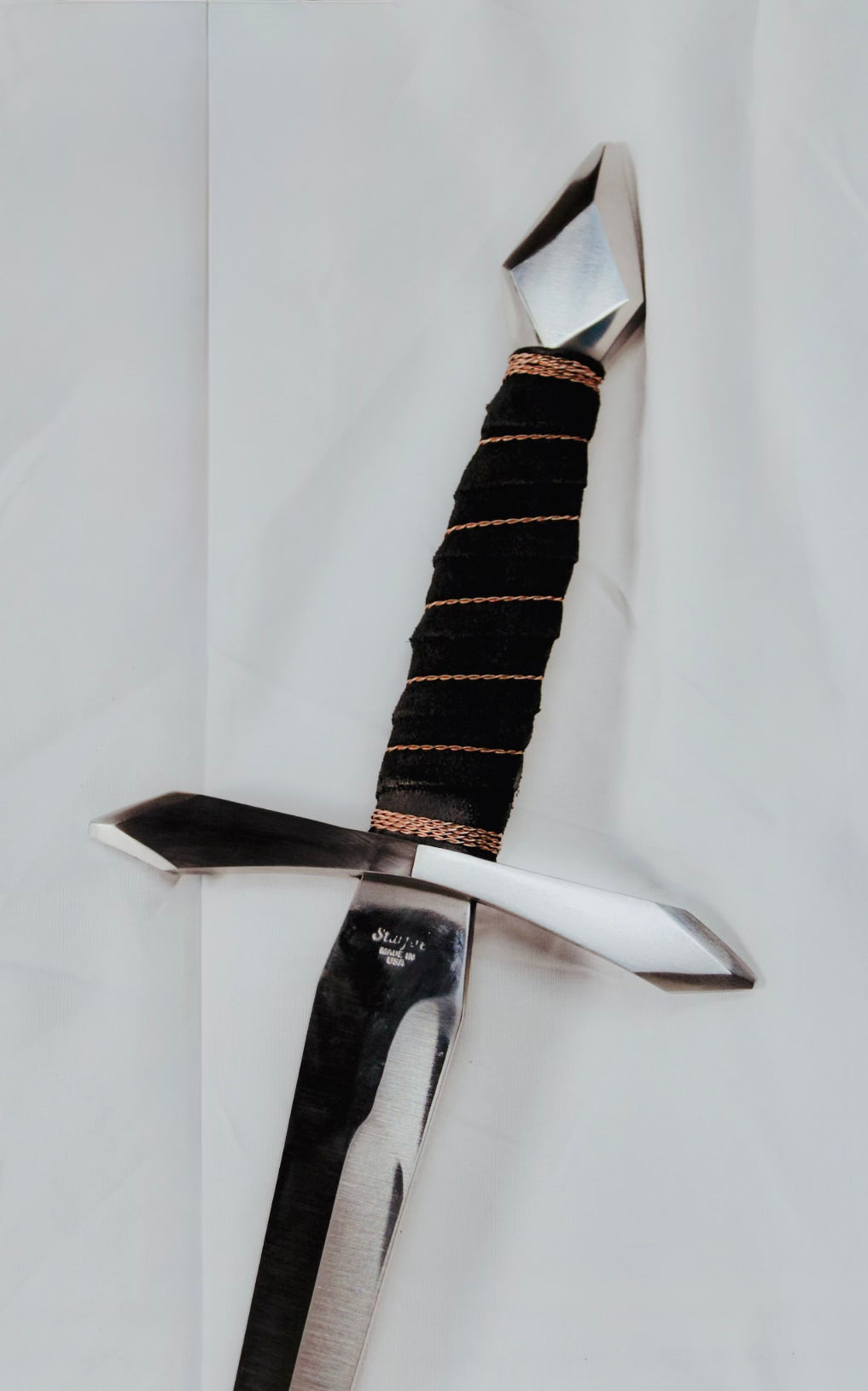 12" Harlequin Dagger