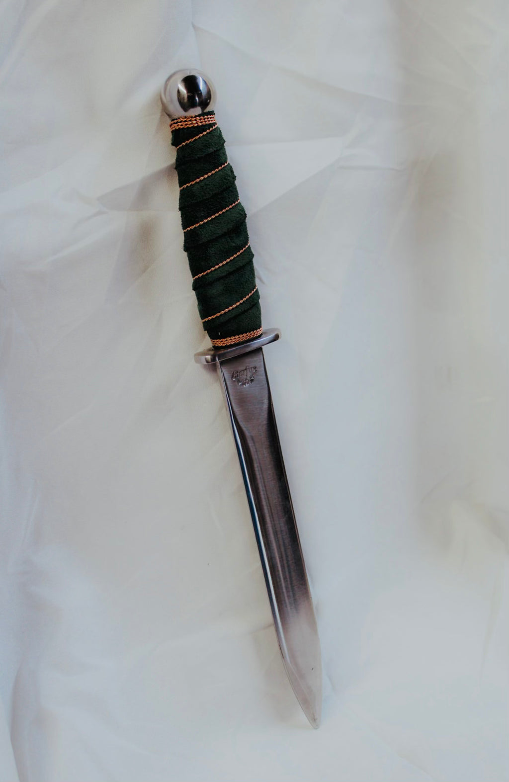 8" Dagger