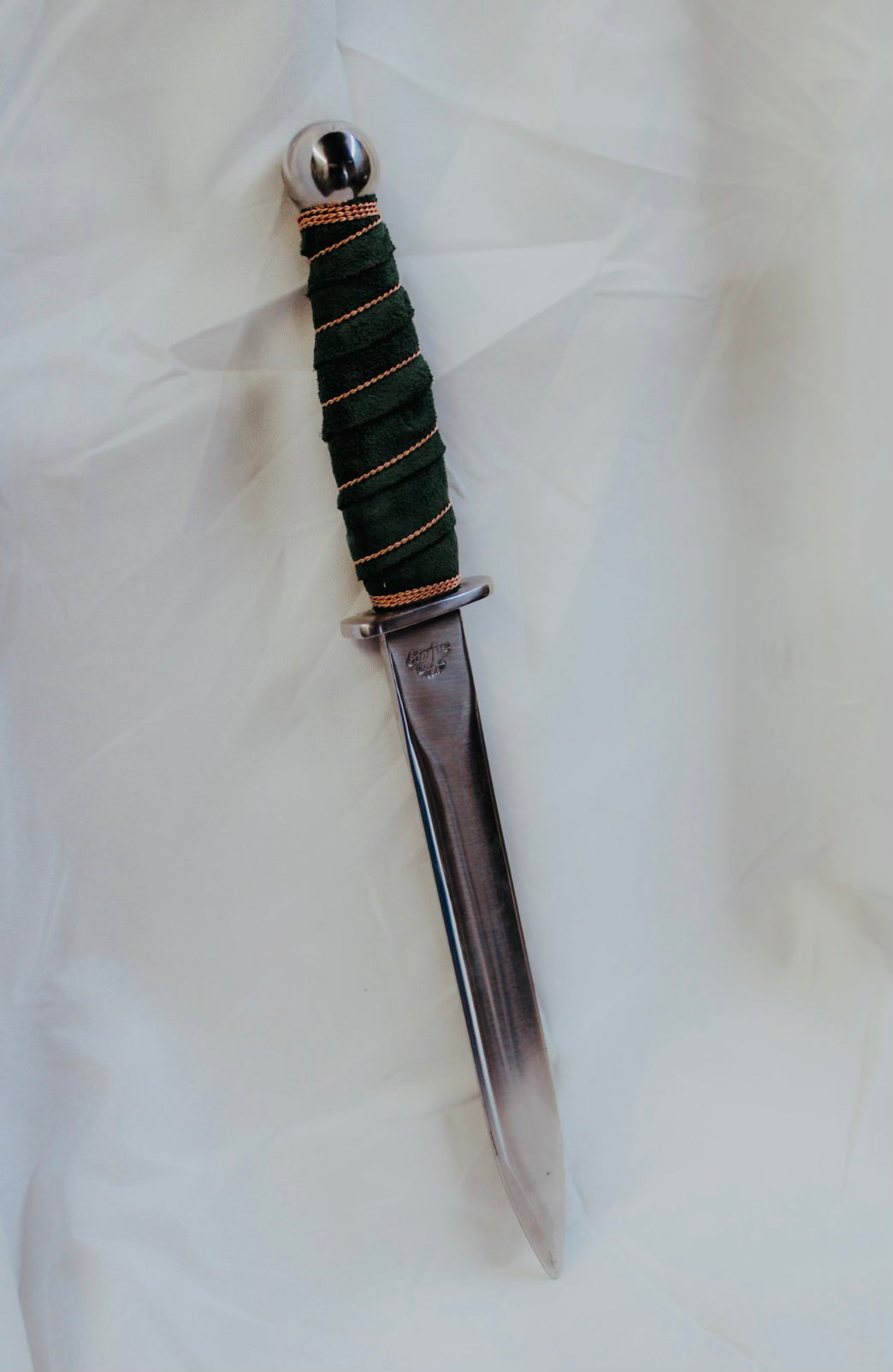 8" Dagger