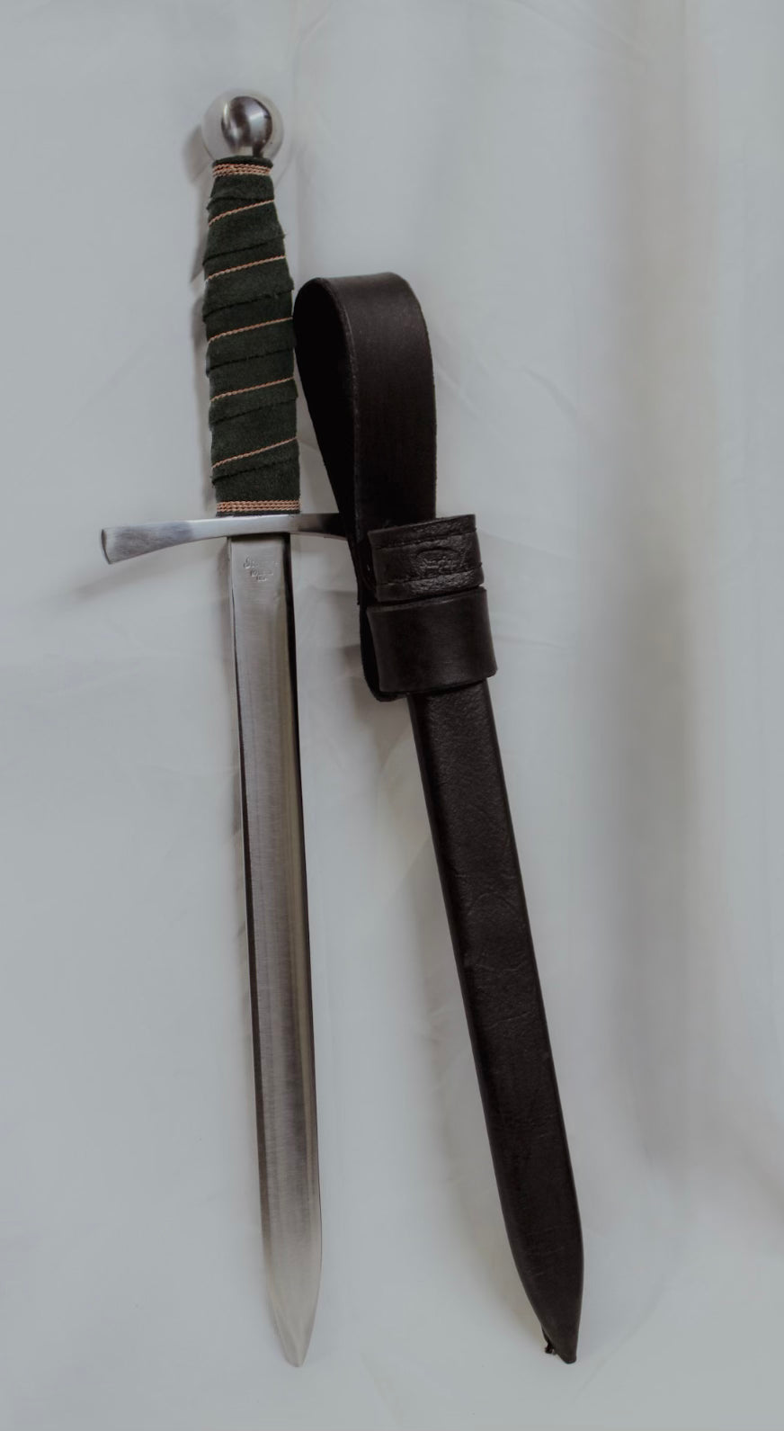 12" Dagger With Cross Guard