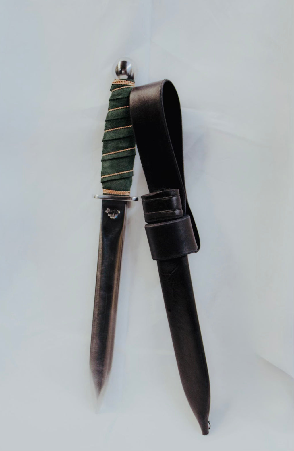 8" Dagger