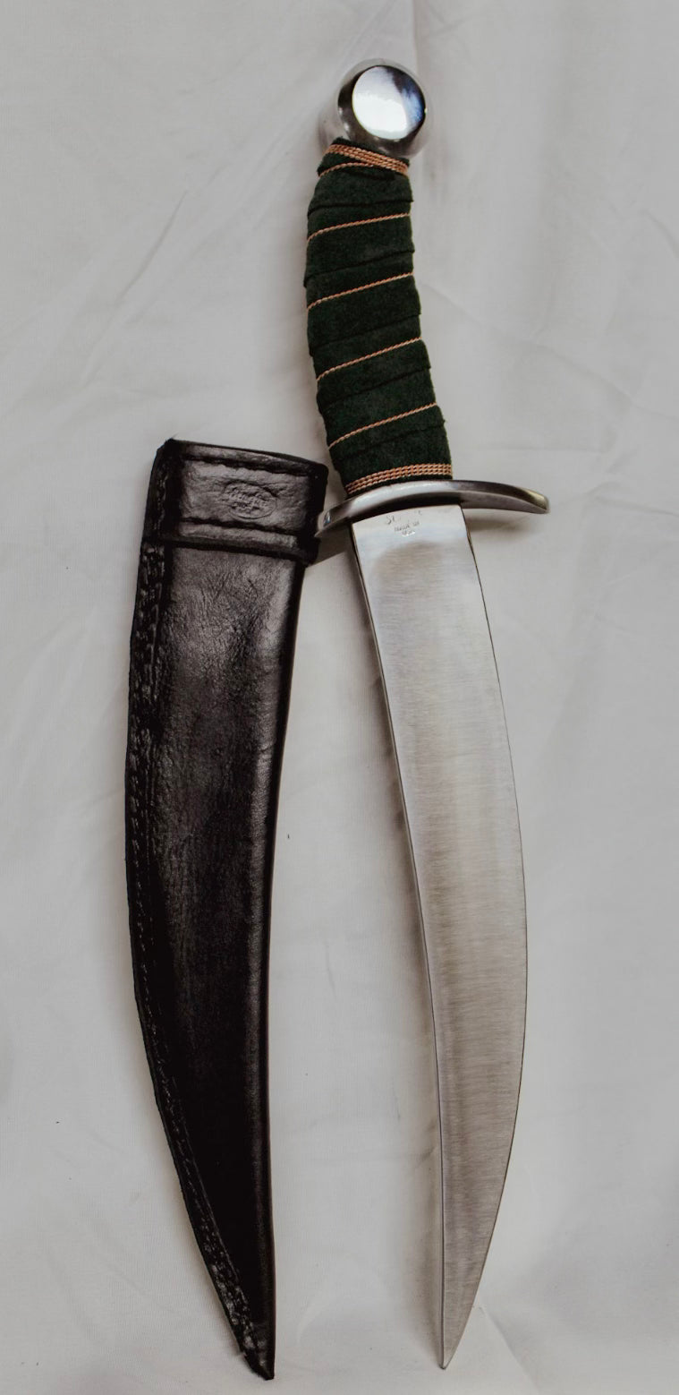11" Curved Dagger