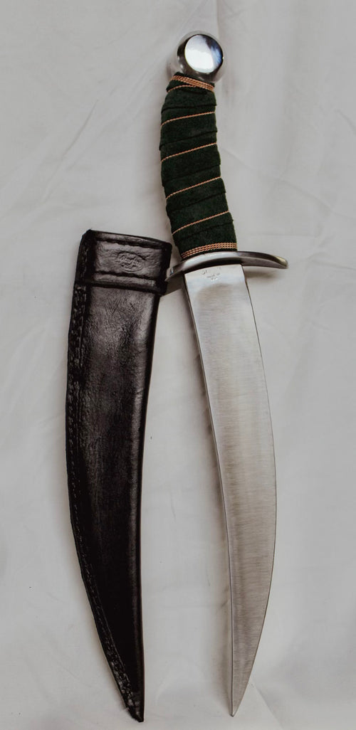 11" Curved Dagger