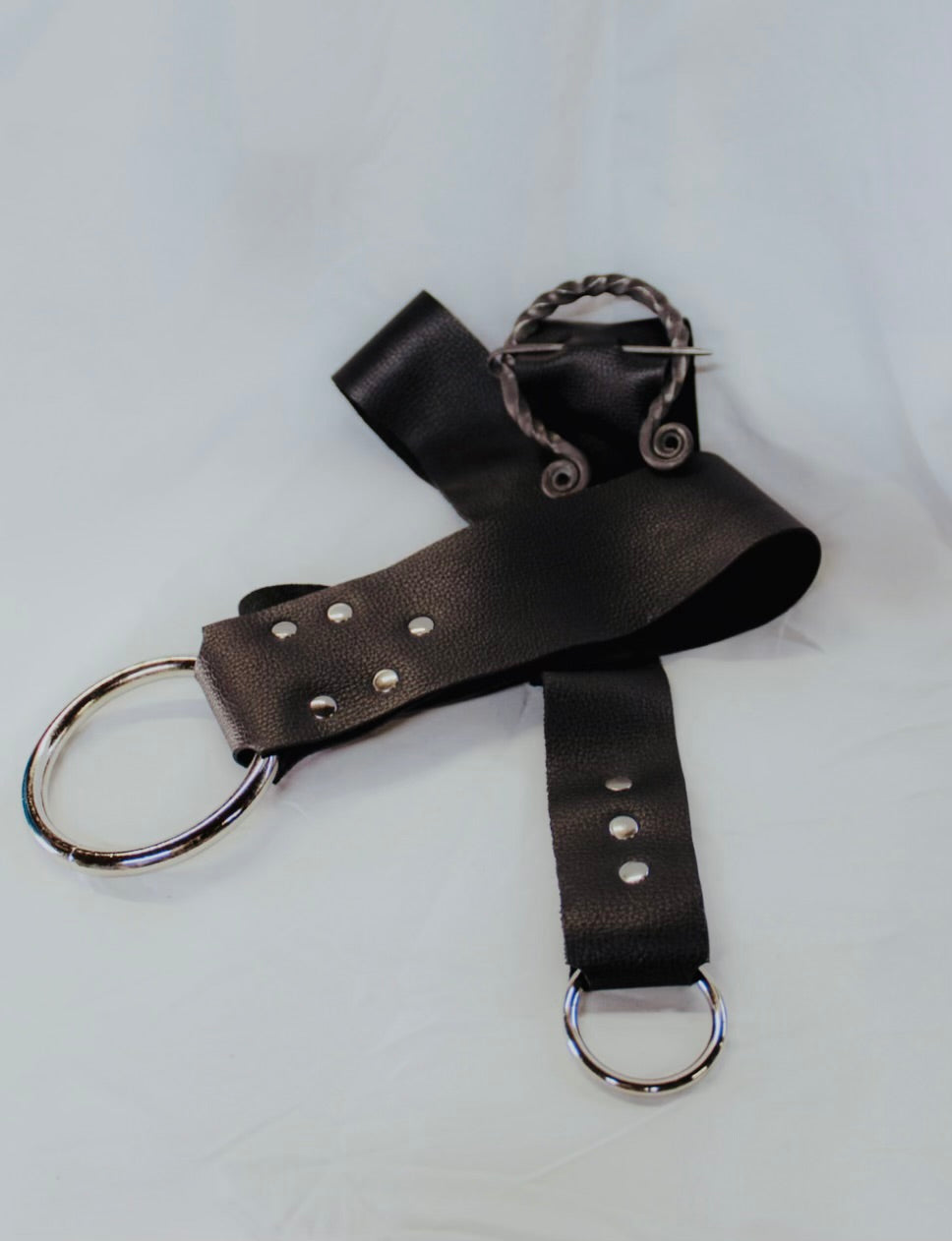 Claymore Genuine Leather Backstrap – Long Blade Carry Accessory